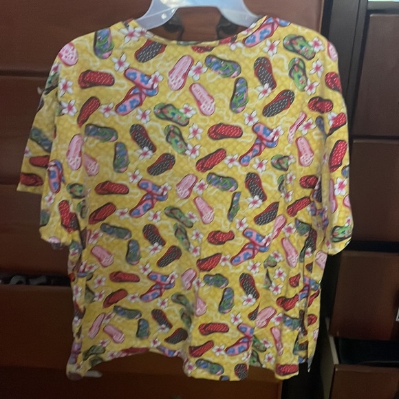 Xl flip flop scrub top - Picture 3 of 3